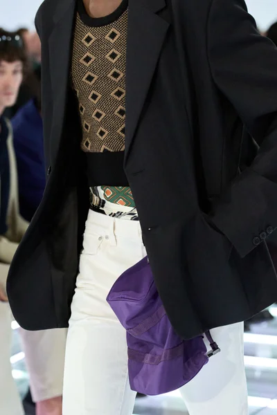 Look 128